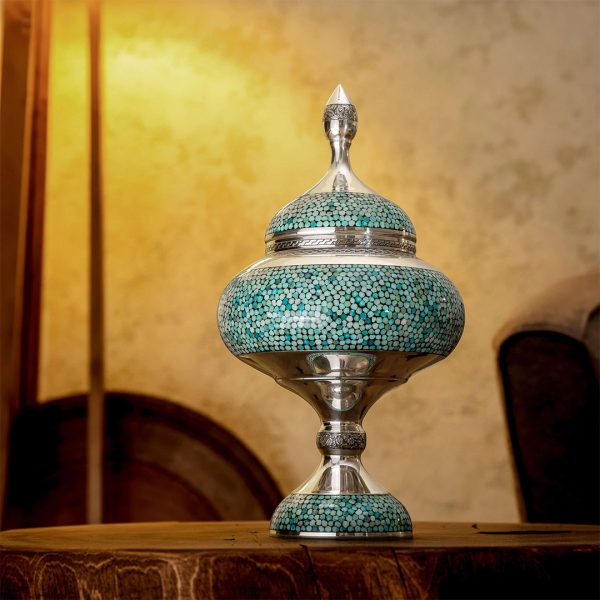 صحن حلويات فضي مزخرف بالفيروز